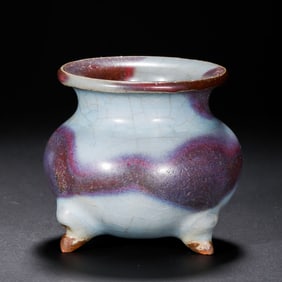 Chinese Northern Song Dynasty Jun ware sky blue glaze hanging red tripod furnace