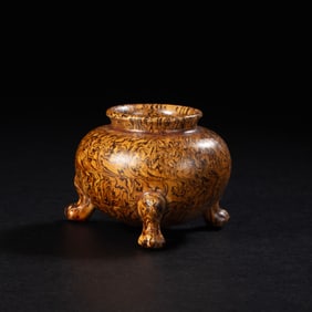 Chinese Tang Dynasty yellow glaze twisted tripod furnace