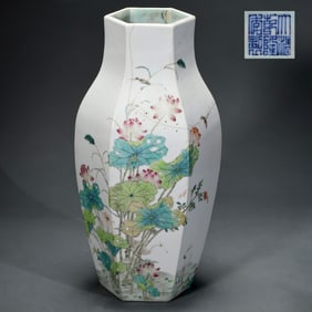 Hexagonal bottle with flower and bird pattern from the Qianlong period of the Qing Dynasty