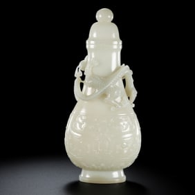 Chinese Qing Dynasty Hetian White Jade Dragon Pattern Covered Bottle