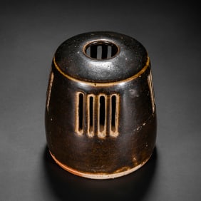 chinese Tang Dynasty Gongxian ware black glaze fumigation furnace