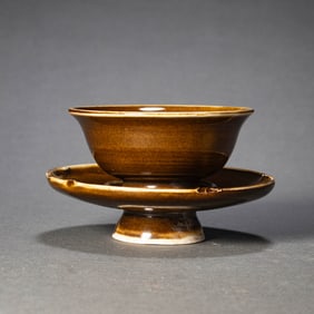 A set of sauce-glazed cup holder from Dingyao of Northern Song Dynasty of China