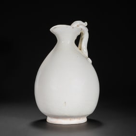 Gongxian ware white porcelain pot, Tang Dynasty, China