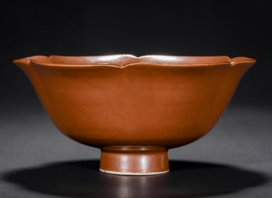 Dingyao red glaze bowl with flower mouth, Northern Song Dynasty of China