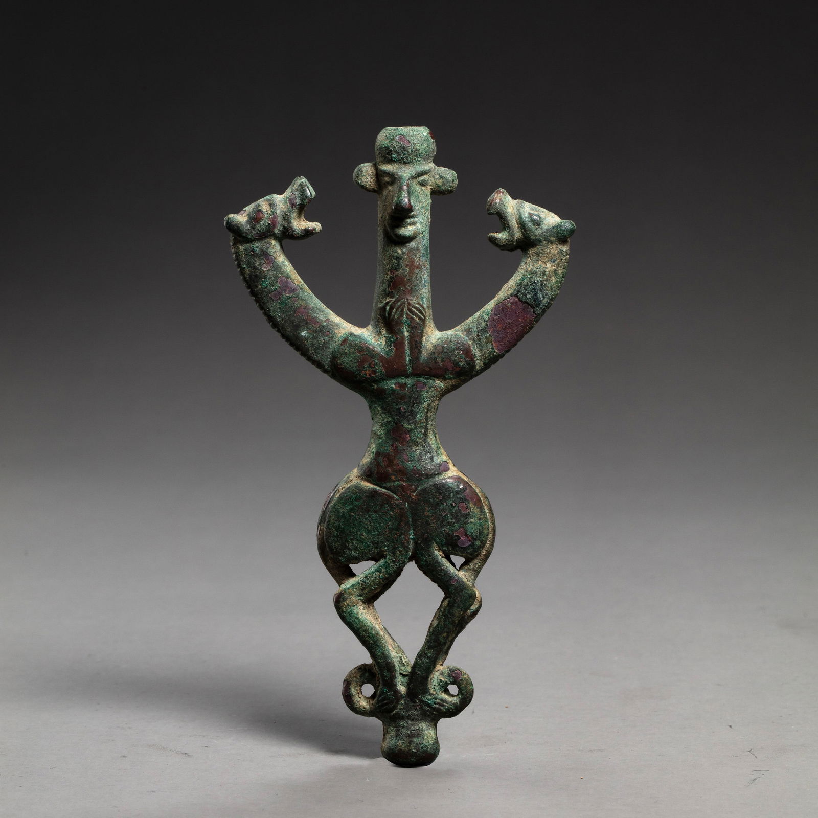 Pure silver belt from the Silla period in South Korea (1 of 20)