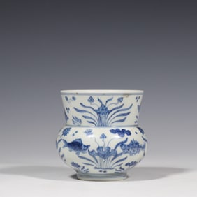 Blue and white fish and algae pattern dregs bucket, Chenghua period, Ming Dynasty, China