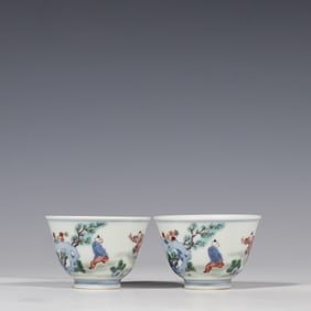 A pair of Doucai cups with story designs from the Chenghua period of the Ming Dynasty