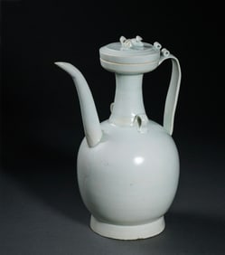 Chinese Southern Song Dynasty Hutian kiln green glaze double handle pot