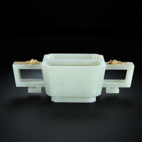 Chinese Qing Dynasty Hetian jade double-handled cup