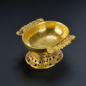 Chinese Tang Dynasty Pure Gold Double-Handled Stem Cup
