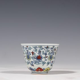 Chinese Ming Chenghua period Doucai cup with twined flower pattern