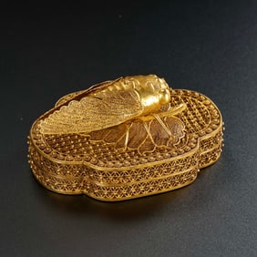Chinese Qing Dynasty Silver Gilded Cicada Lid Box
