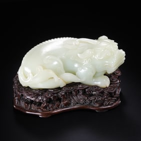 Chinese Qing Dynasty Hetian White Jade Auspicious Beast