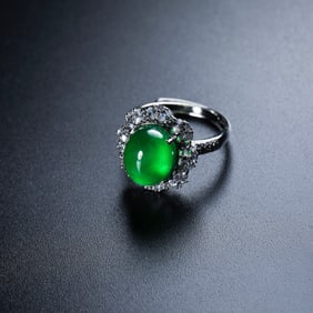Chinese Qing Dynasty Jadeite Ring