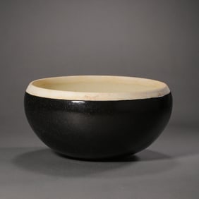 Chinese Tang Dynasty Gongxian Kiln Zibo Bowl