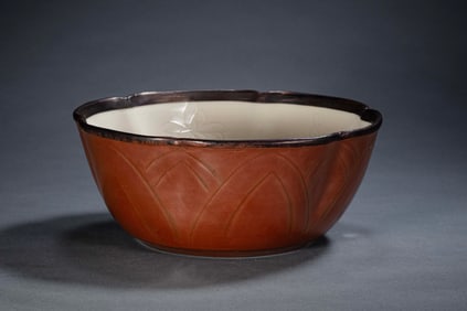 Chinese Northern Song Dynasty Ding kiln purple gold glaze white porcelain flower mouth bowl