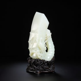 Chinese Qing Dynasty Hetian Jade Ornaments
