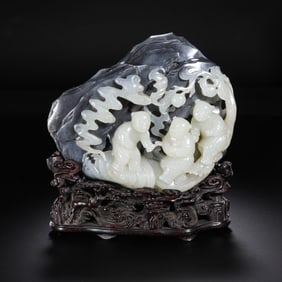 Chinese Qing Dynasty Hetian Jade Ornaments