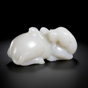 Chinese Qing Dynasty Hetian Jade Beast