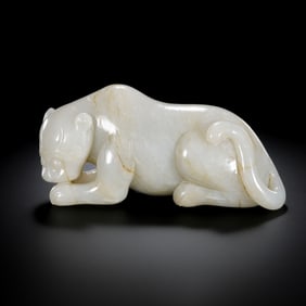 Chinese Qing Dynasty Hetian Jade Beast