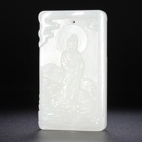 Chinese Hetian jade pendant from the Qing Dynasty