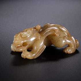 Hetian jade beasts before Ming Dynasty