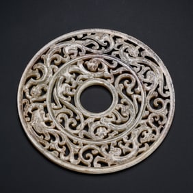 Hetian jade bi before Ming Dynasty