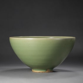 Chinese Song Dynasty Donggou kiln celadon chicken heart bowl