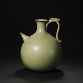 YUE WARE CELADON POT OF TANG DYNASTY FROM 7TH TO 10TH CENTURY
