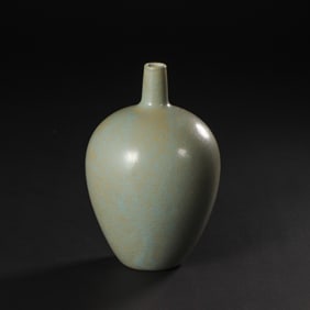 CELADON VASE OF RU WAREFROM SONG DYNASTY (10TH TO 13TH CENTURY)