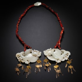 10TH-12TH CENTURY LIAO DYNASTY HOTAN JADE DRAGON COLLAR DECORATION