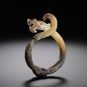 BEFORE THE MING DYNASTY JADE DRAGON FROM THE WARRING STATES PERIOD