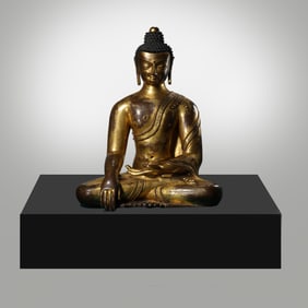 CHINESE YUAN DYNASTY GILT BRONZE SEATED BUDDHA