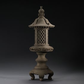 CHINESE TANG DYNASTY BLUESTONE LAMP