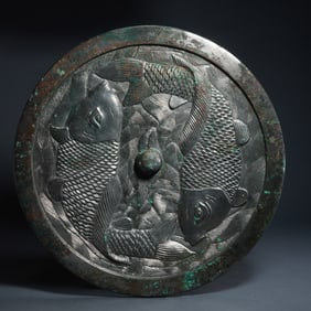 CHINESE TANG DYNASTY DOUBLE FISH BRONZE MIRROR