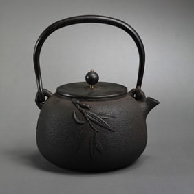 JAPANESE IRON KETTLE