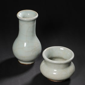 A SET OF CHINESE SONG DYNASTY CELADON VASES AND CELADON SLAG BUCKETS