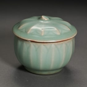 CHINESE SOUTHERN SONG DYNASTY LONGQUAN KILN GREEN GLAZE LIDDED BOWL