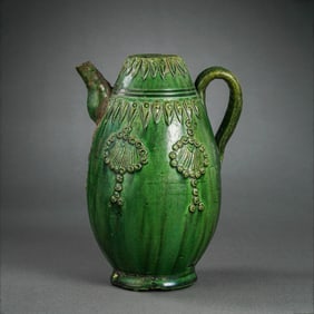 CHINESE TANG DYNASTY GREEN GLAZE STICKER EWER