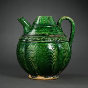 CHINESE TANG DYNASTY GREEN GLAZE EWER