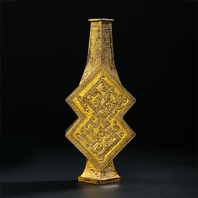 CHINESE QING DYNASTY GILDED BRONZE VASE