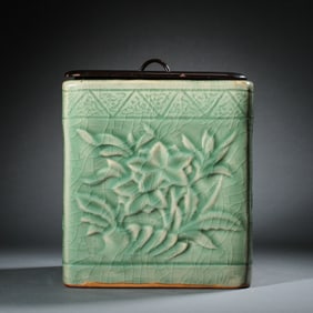 CHINESE YUAN DYNASTY LONGQUAN KILN GREEN GLAZE SQUARE COVERED JAR