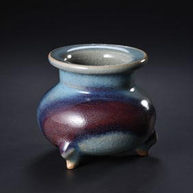 A SET OF CHINESE NORTHERN SONG DYNASTY JUN KILN SKY BLUE GLAZE RED TRIPOD INCENSE BURNER AND