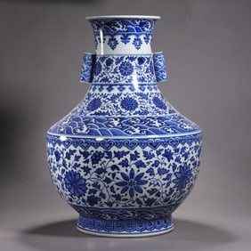 QING DYNASTY, QIANLONG PERIOD, BLUE AND WHITE FLOWER PATTERN GUAN ER ZUN VASE