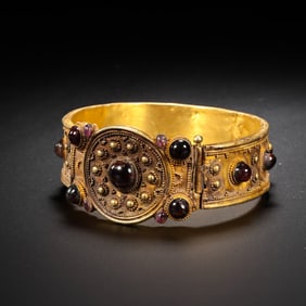 ANCIENT PERSIAN CULTURE, PURE GOLD BRACELET INLAID WITH GEMSTONES