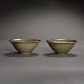 10-12A NORTHERN SONG DYNASTY YAOZHOU KILN CELADON FLOWER-PATTERNED CUP