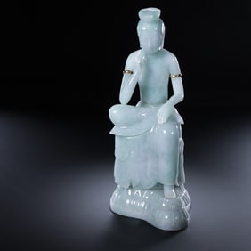 QING DYNASTY. JADEITE BUDDHA STATUE