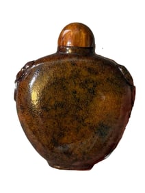 Chinese Qing Dynasty Horn Snuff Bottle