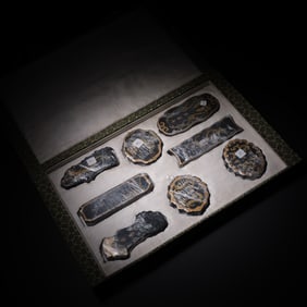 A set of ancient ink used by the emperor in the Qing Dynasty