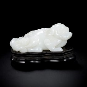 Chinese Qing Dynasty Hotan White Jade Mother and Child Auspicious Beasts